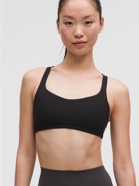 Lululemon Free to Be bra